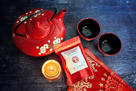 De La Legile Juridice, La Legile Firii: Malee Tea – imaginea 3